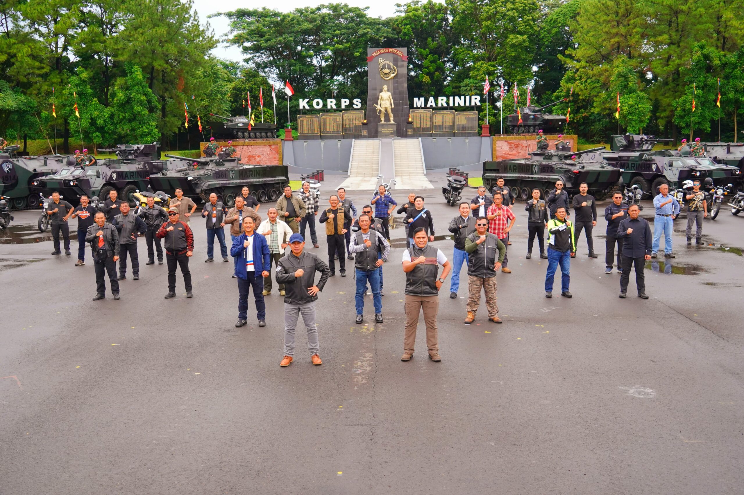 Panglima TNI Beri Bantuan Sosial kepada Anak Yatim Piatu, Pererat Kebersamaan di Bumi Marinir Cilandak