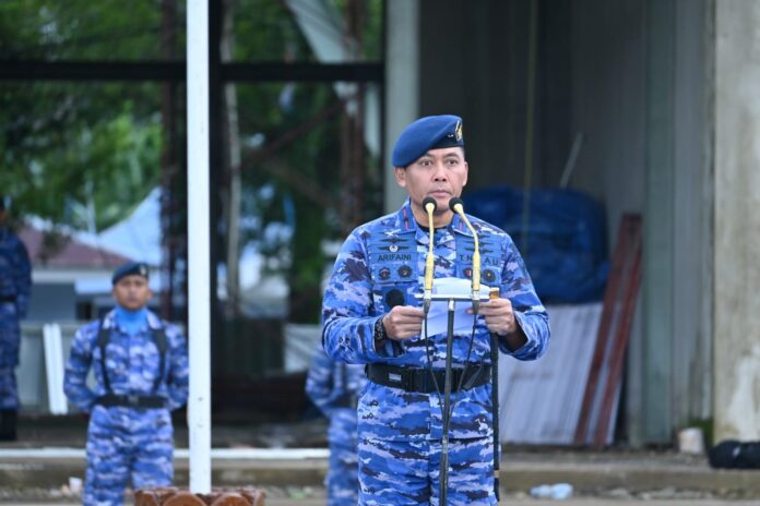 Danlanud Sultan Hasanuddin Pimpin Upacara 17-an, Perkuat Komitmen TNI dalam Menjaga Kepercayaan Masyarakat