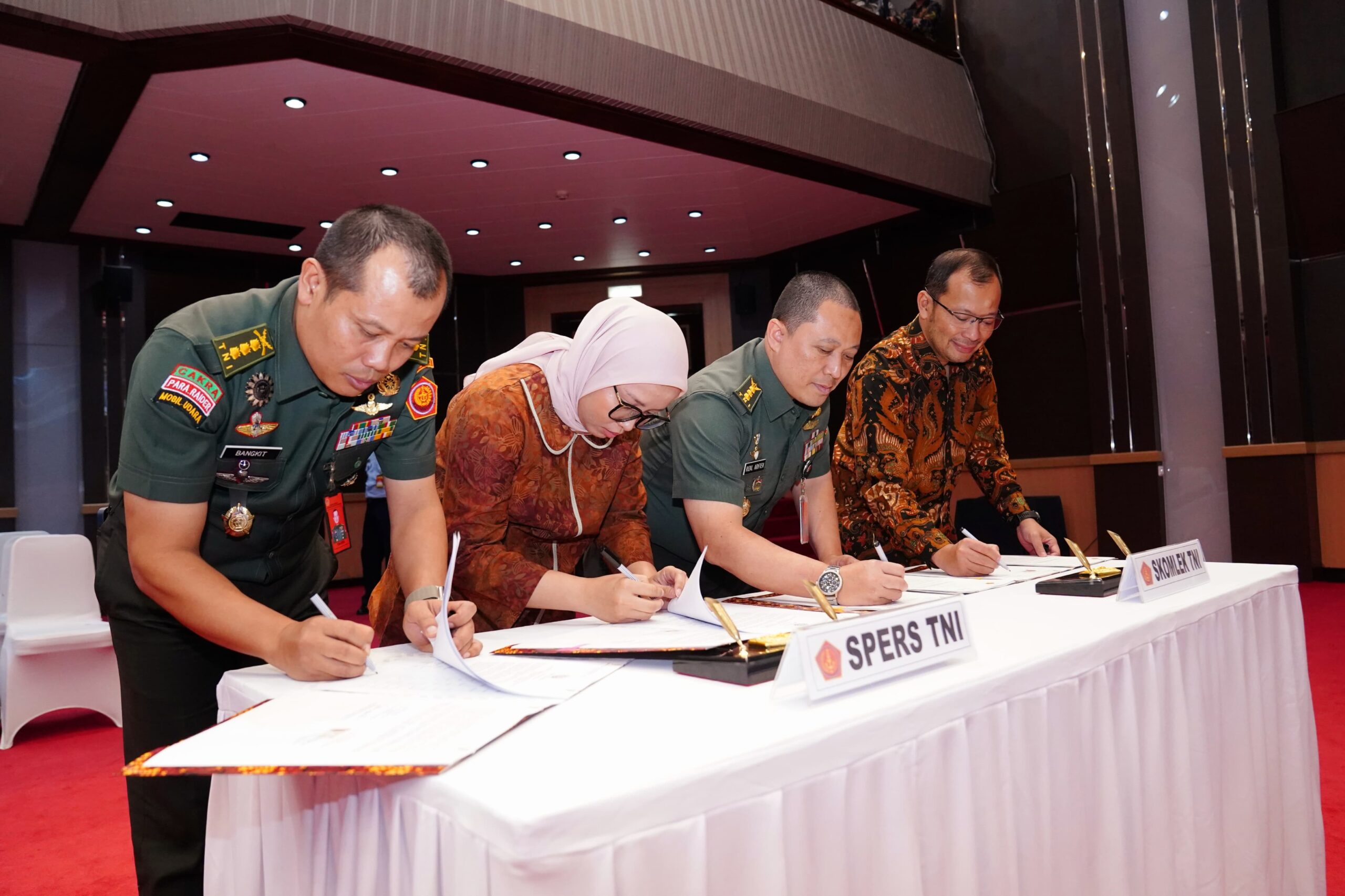 Irjen TNI Tegaskan Profesionalisme dan Integritas dalam Penandatanganan Kontrak Pengadaan Mabes TNI 2025