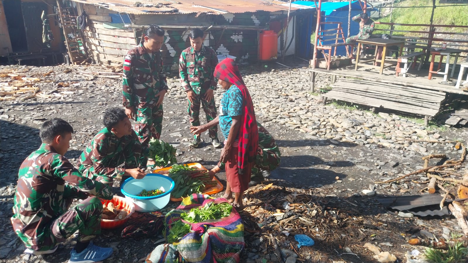 Wujud Nyata TNI dalam Meningkatkan Kesejahteraan Kepada Warga Distrik Yamo