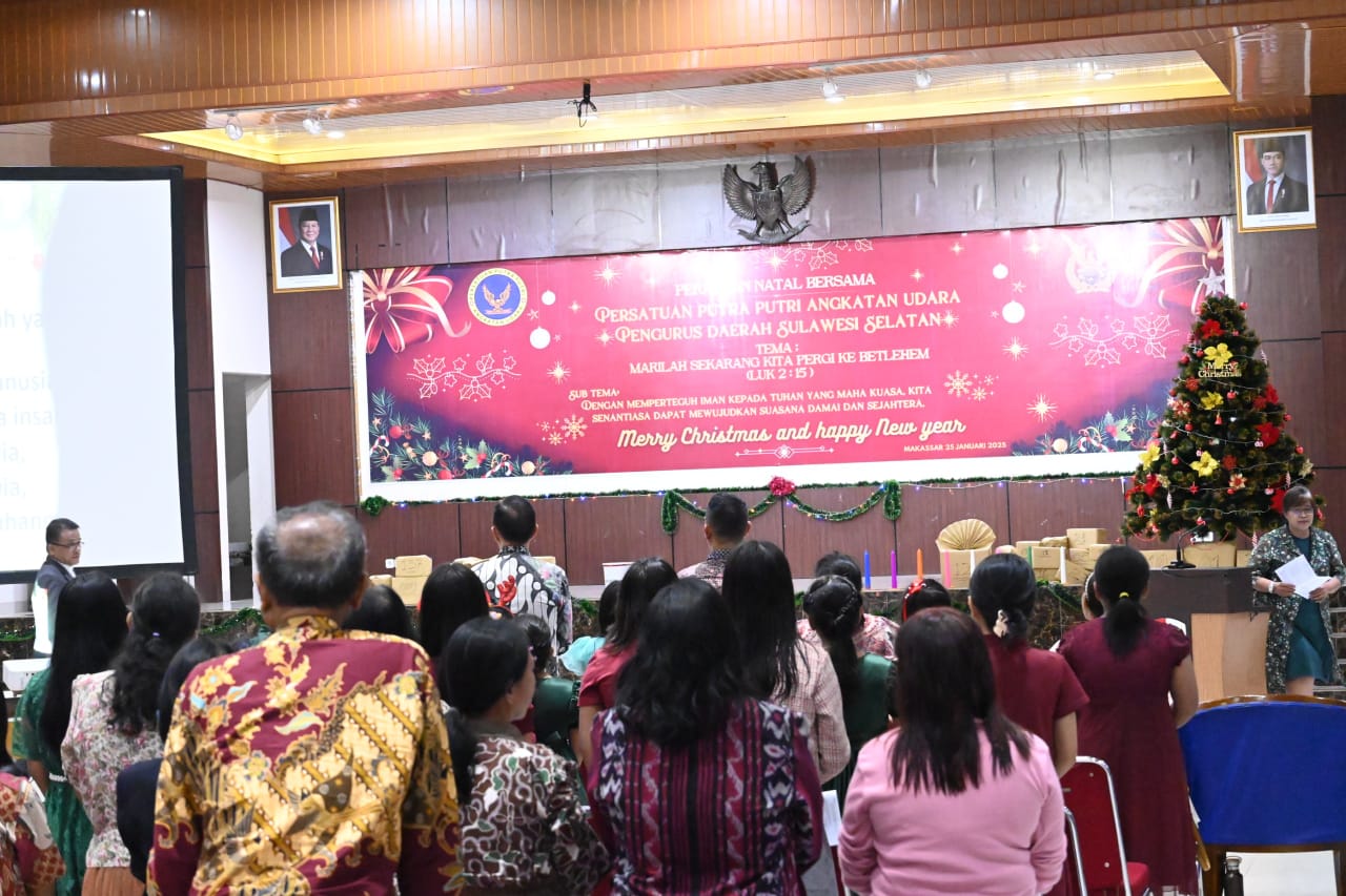 Harmoni Natal: Momen Solidaritas Keluarga Besar PPPAU di Lanud Sultan Hasanuddin