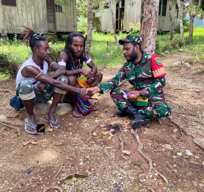 Babinsa Pos Ramil 1714-07/Fawi: Warga Diimbau Cegah Konflik dengan Jaga Stabilitas dan Keamanan