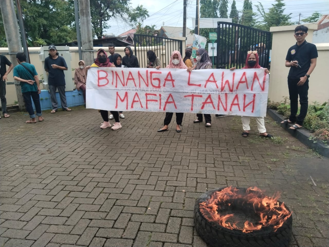 Lawan Mafia Tanah! Warga Binanga Tuntut Keadilan di PTUN Makassar