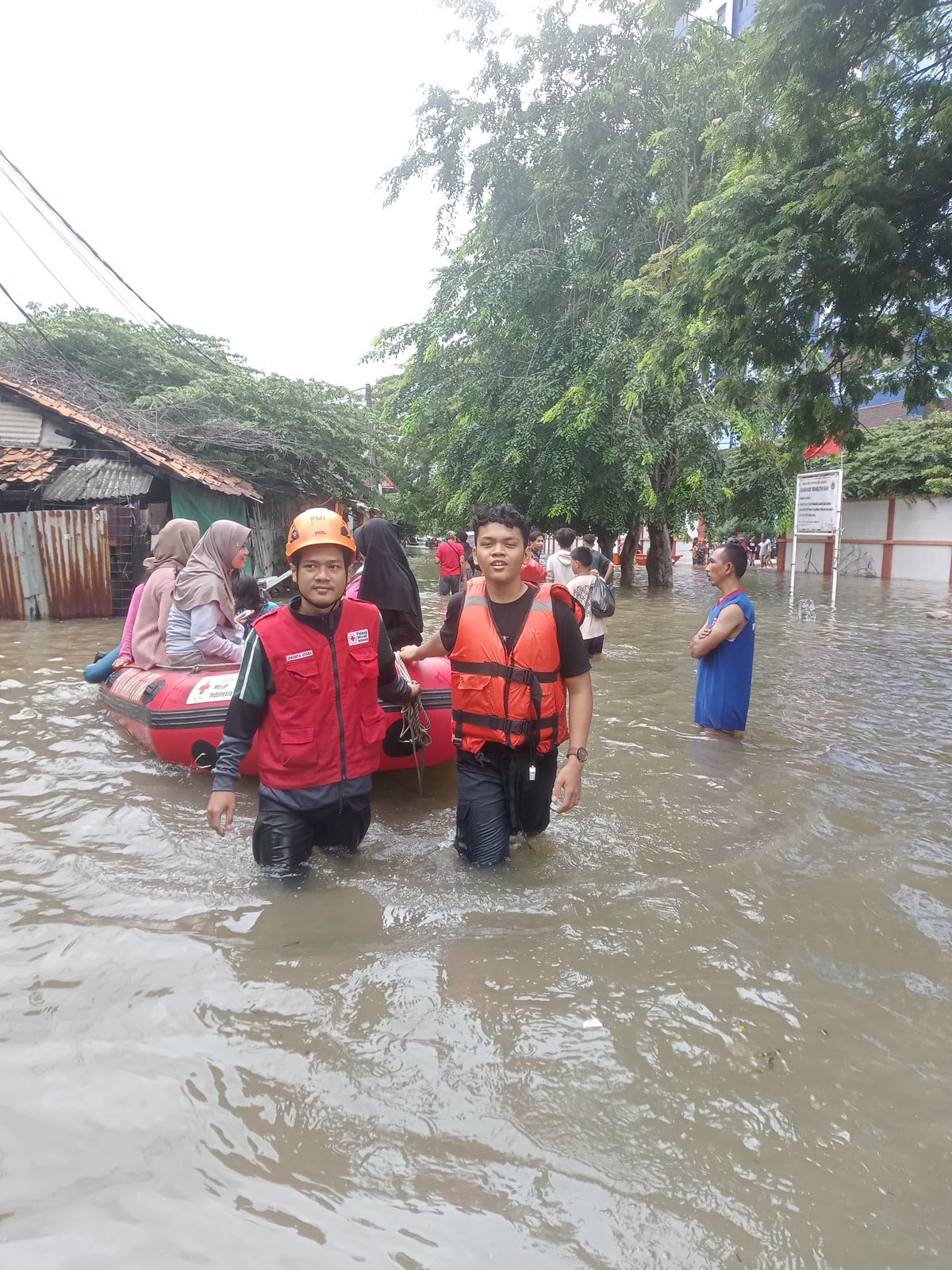 PMI Jakarta Utara Siaga 24 Jam, Warga Bisa Hubungi Posko Darurat