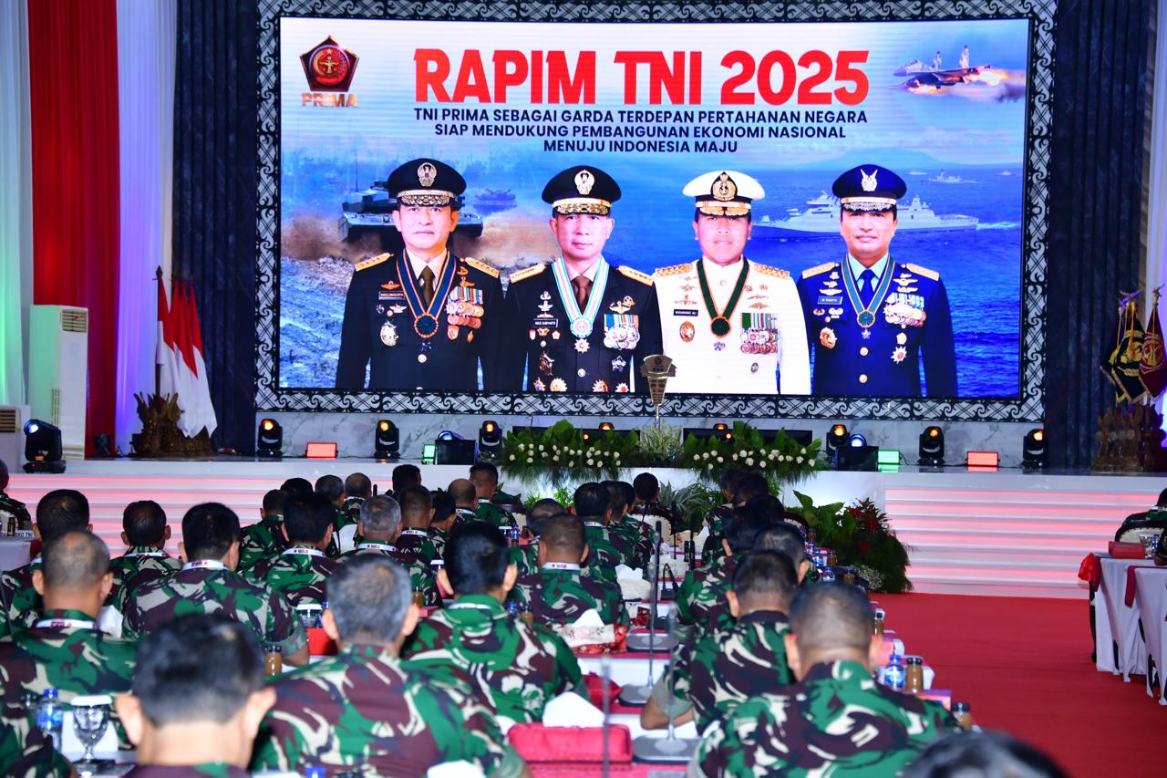 Komandan Lanud Arifaini Nur Dwiyanto Ajak TNI Lebih Baik dalam Rapim TNI 2025