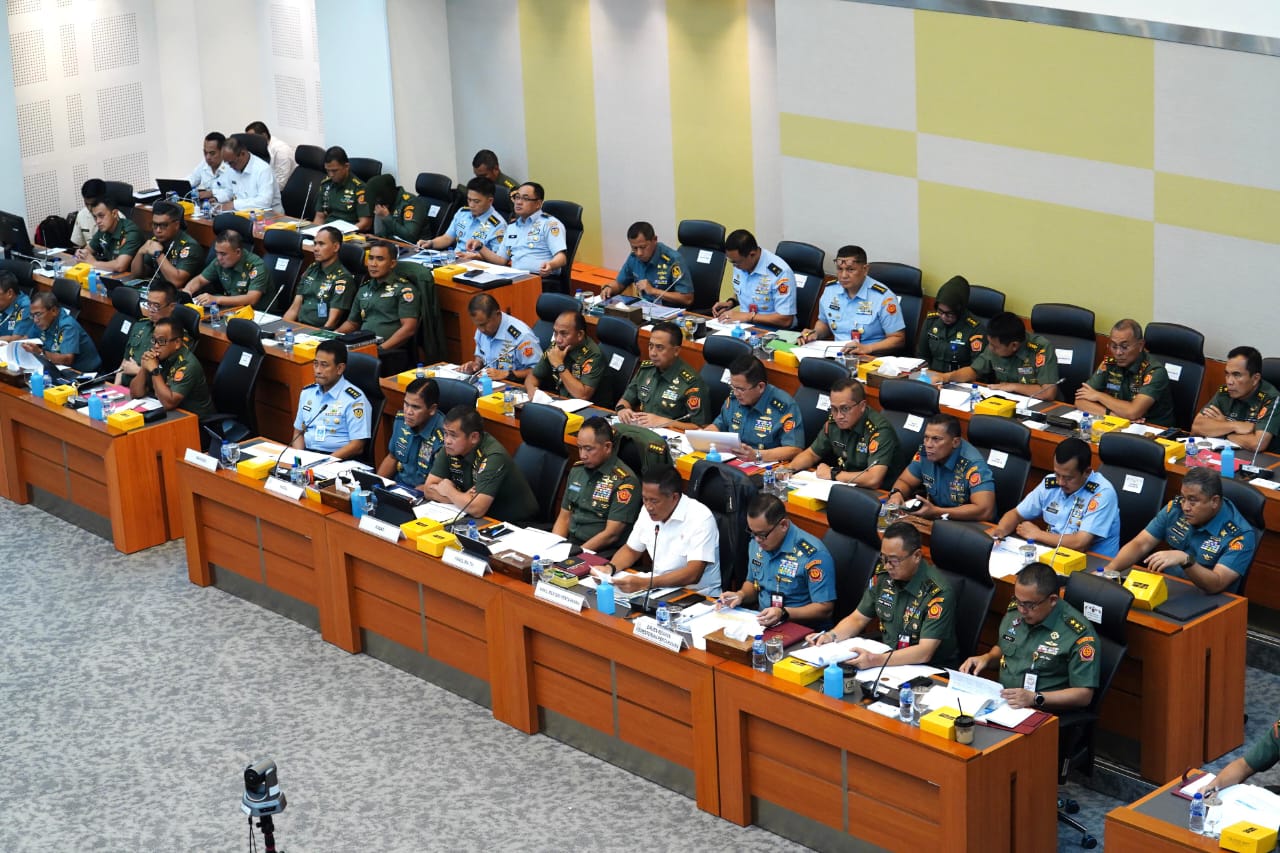 Panglima TNI dan Wamenhan Bahas Efisiensi Anggaran di DPR