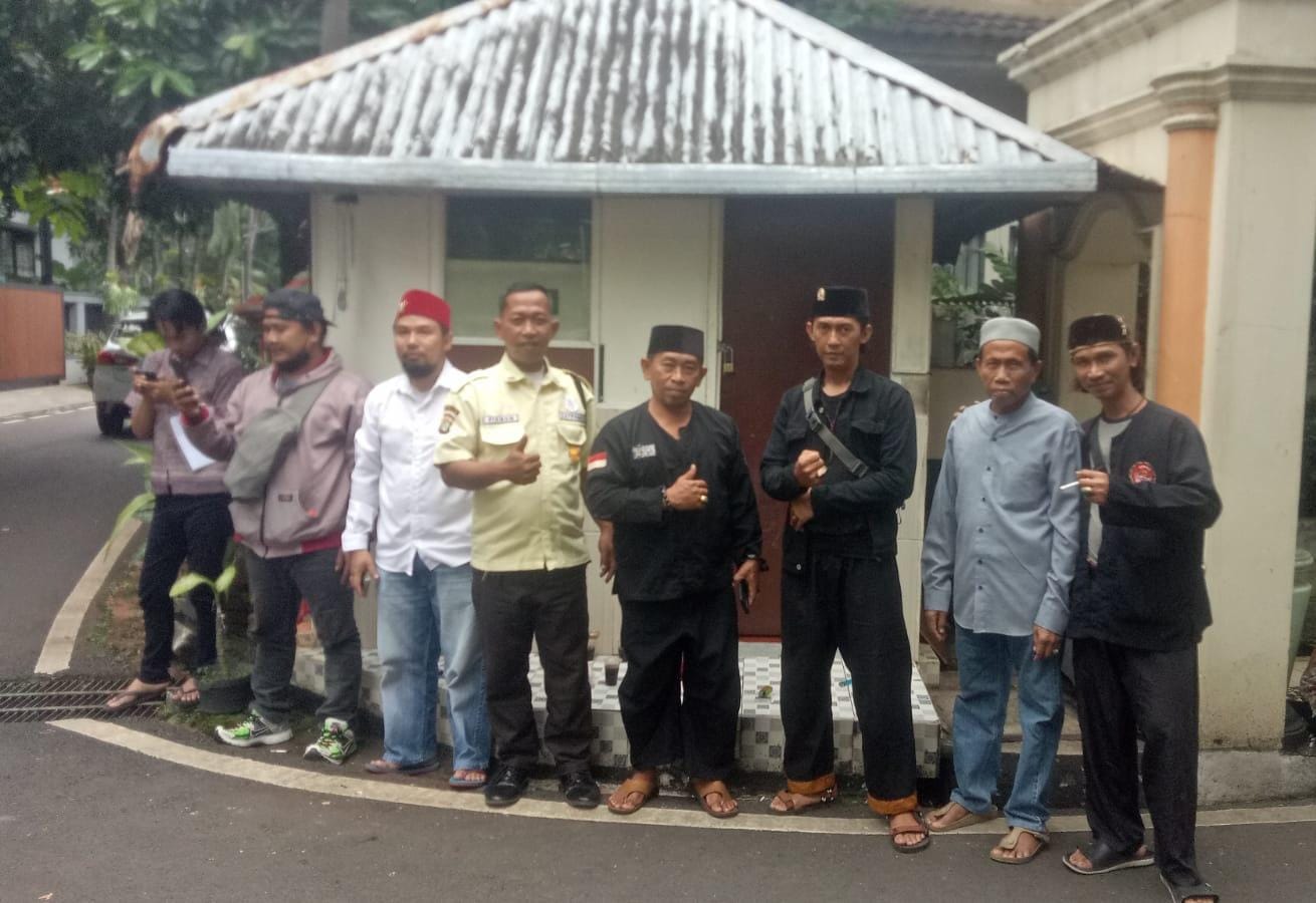 Rutinitas Budaya Betawi Setiap Tahun Ziarah Bersama Menjalang Bulan Suci Romadon di Makam Keluarga Ki Saat