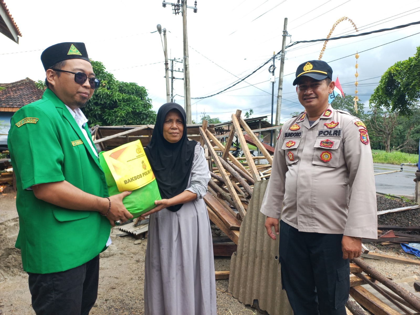 Ramadhan Penuh Berkah, 250 Paket Sembako dari Polres Way Kanan Tersalurkan