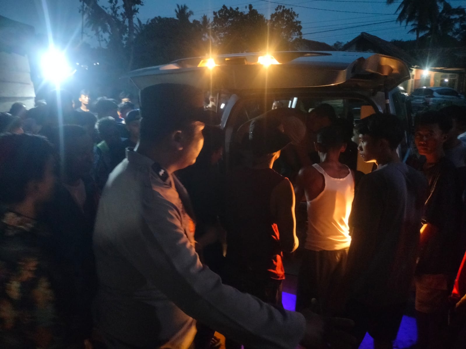 Duka Mendalam: Remaja 18 Tahun di Way Kanan Diduga Bunuh Diri