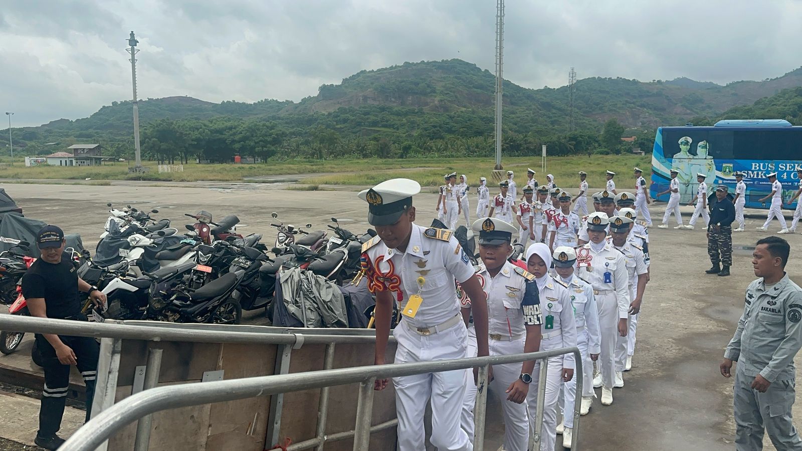 Penuh Wawasan, Siswa SMK 4 Cilegon Belajar Keamanan Laut di KN Tanjung Datu-301