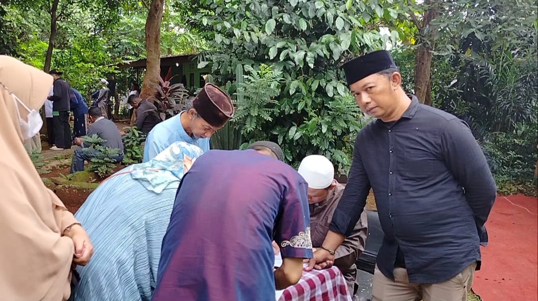 Rutinitas Budaya Betawi Setiap Tahun Ziarah Bersama Menjalang Bulan Suci Romadon di Makam Keluarga Ki Saat