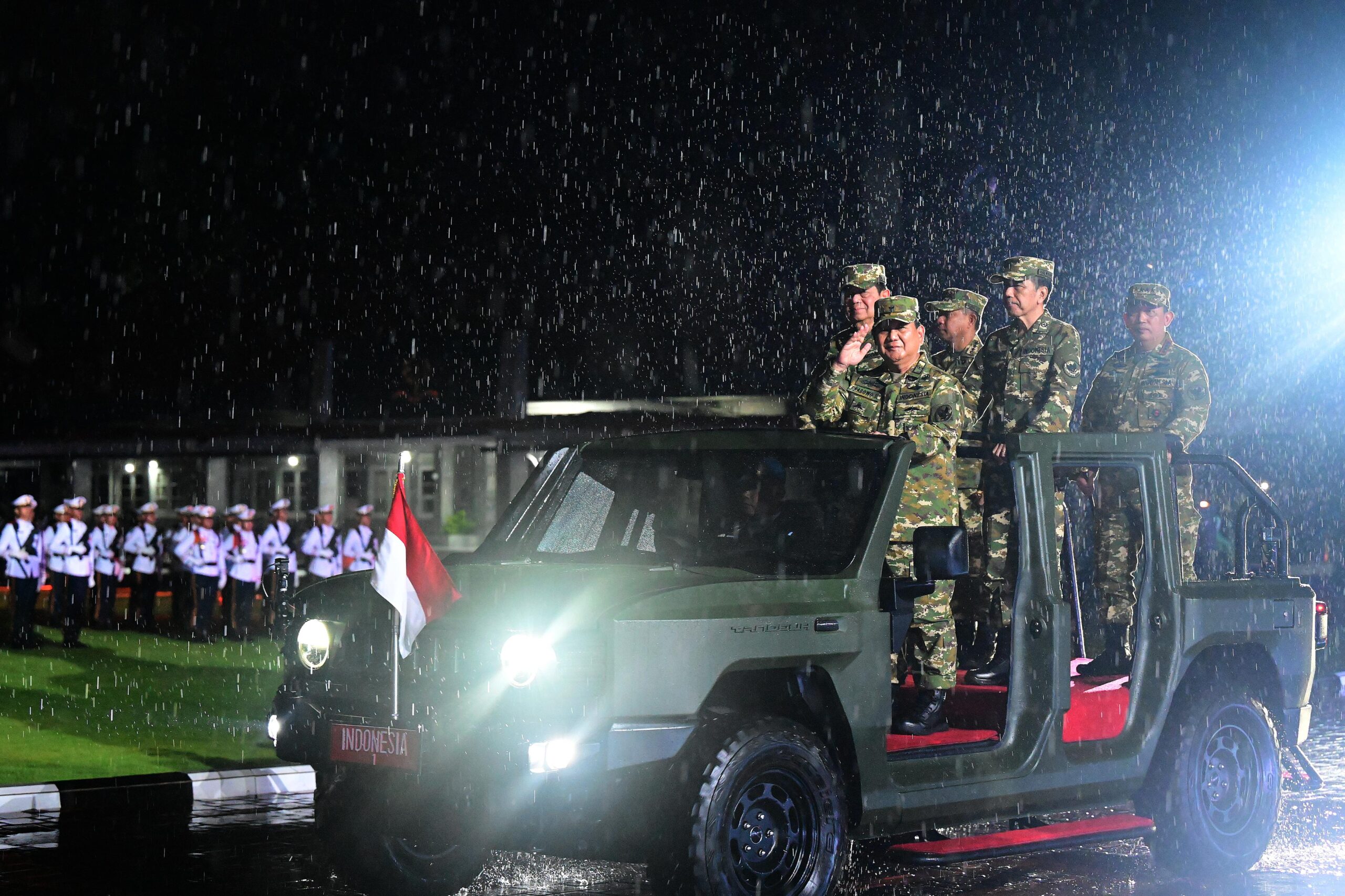 Presiden, Jenderal, dan Pemimpin Bangsa Bersatu dalam Parade Senja 2025 di Magelang