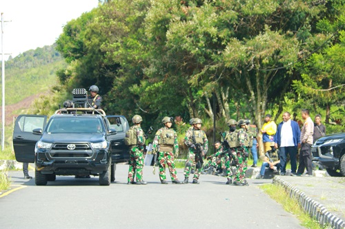 Sinergi Kuat Yonif 112/DJ, Polri, dan Pemda Demi Puncak Jaya yang Kondusif