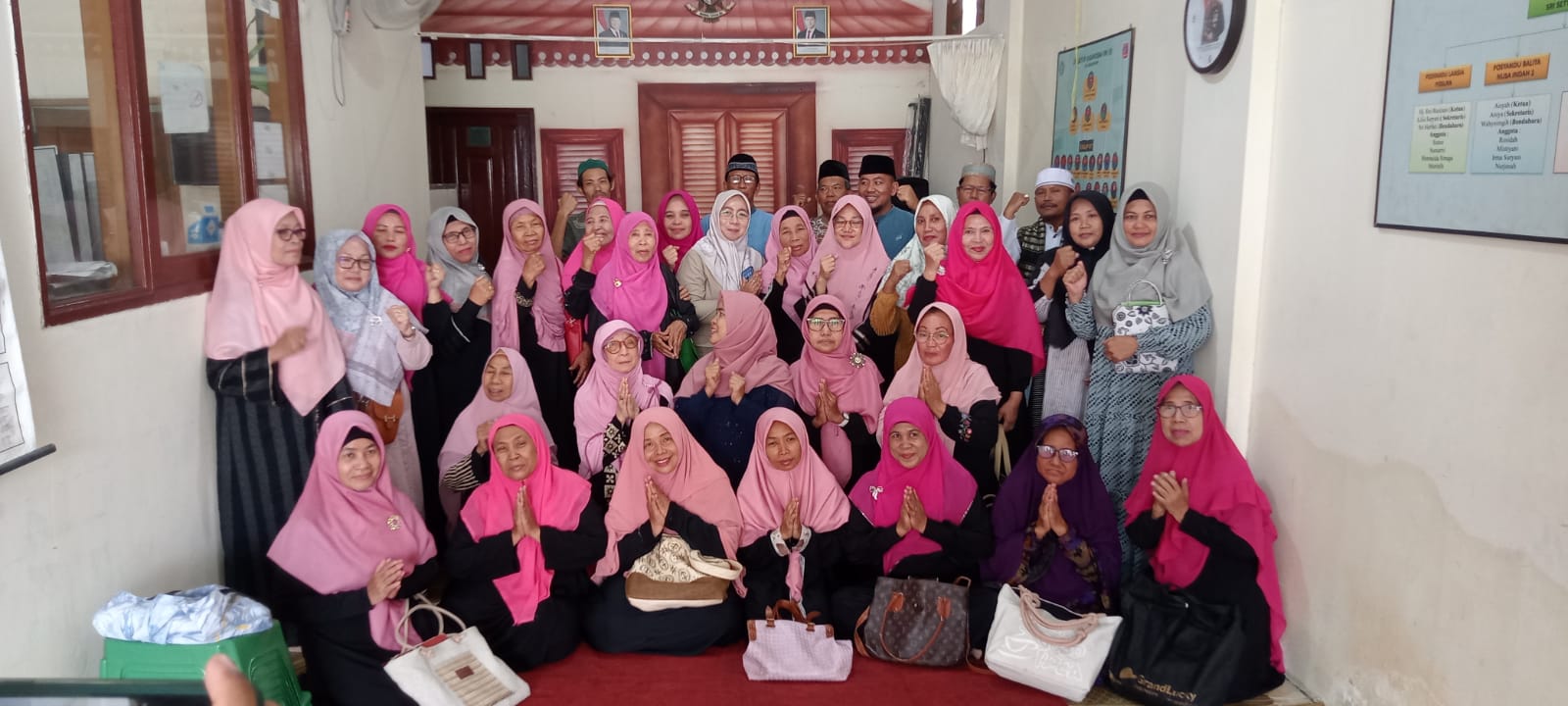 Istiqomah dalam Kebaikan, Warga Bersama Pengurus RW 03 Tugu Selatan Gelar Tadarus Al-Qur’an Rutin