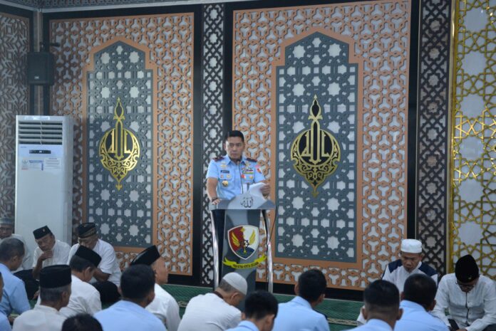 Lanud Sultan Hasanuddin Perkuat Ukhuwah Islamiyah dalam Peringatan Nuzulul Quran 1446 H