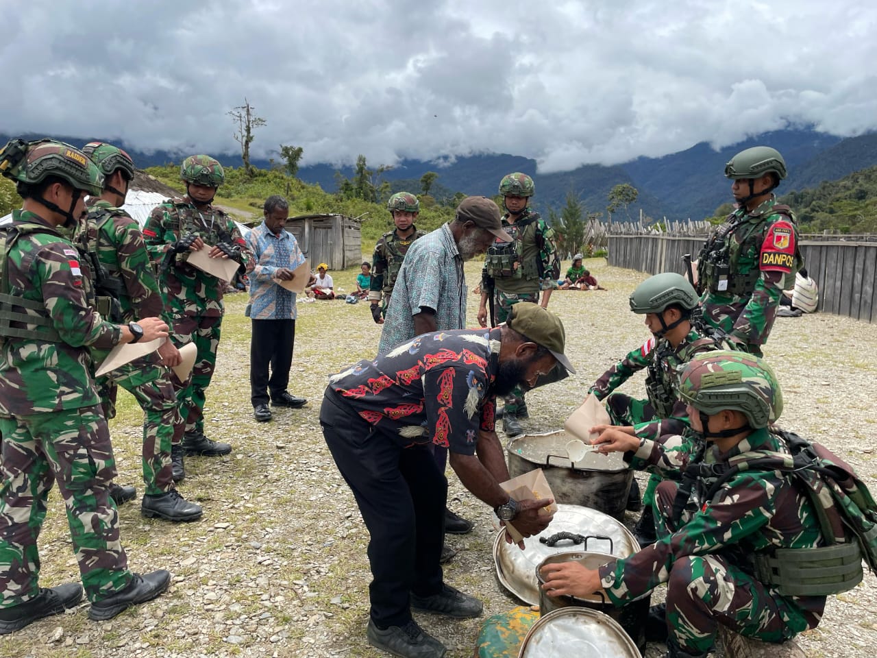 Satgas Yonif 715/Mtl, Sahabat Rakyat dalam Pengabdian di Tanah Papua