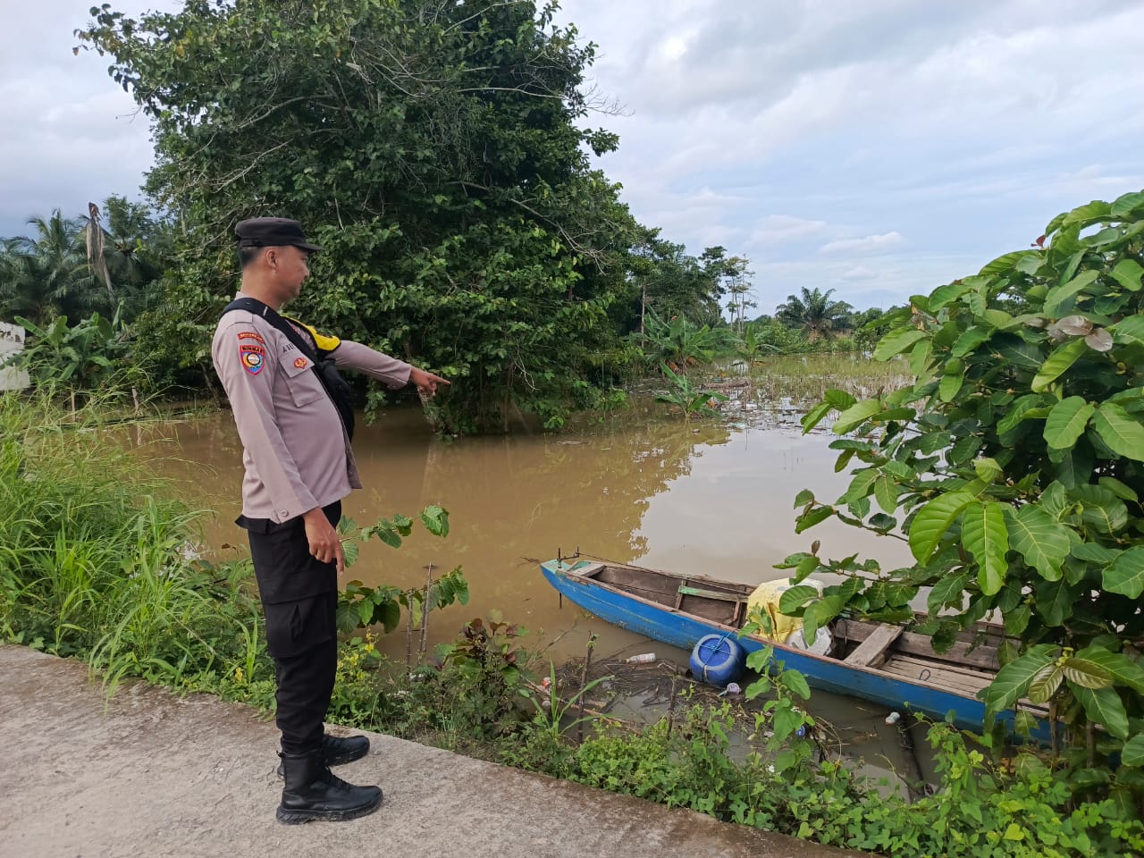 Bhabinkamtibmas Sapa Warga, Ajak Tingkatkan Kewaspadaan Kejahatan