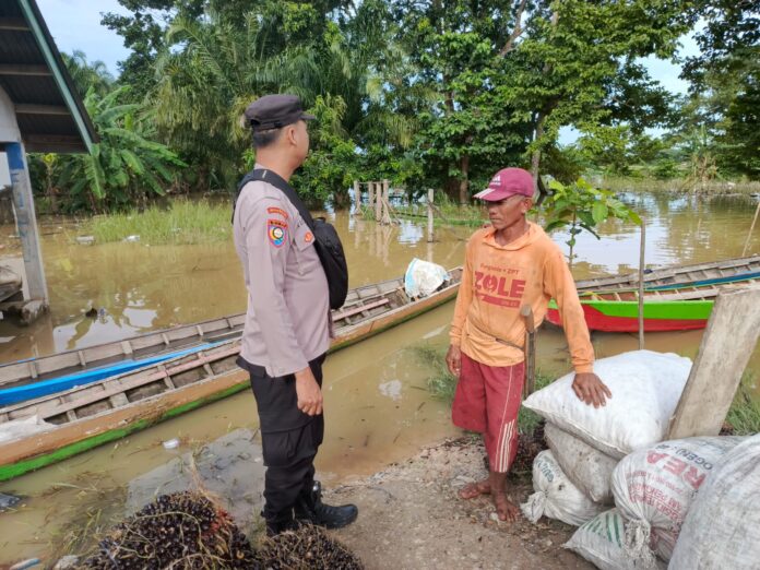 Bhabinkamtibmas Sapa Warga, Ajak Tingkatkan Kewaspadaan Kejahatan