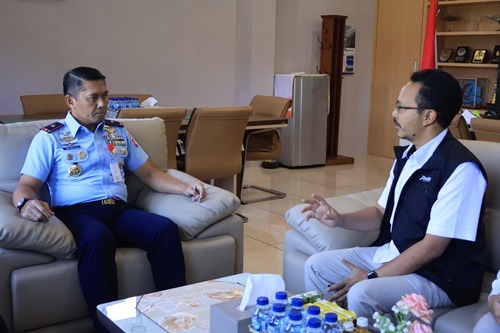 Sinergi TNI AU dan Bulog Sulselbar, Langkah Nyata Wujudkan Ketahanan Pangan Nasional