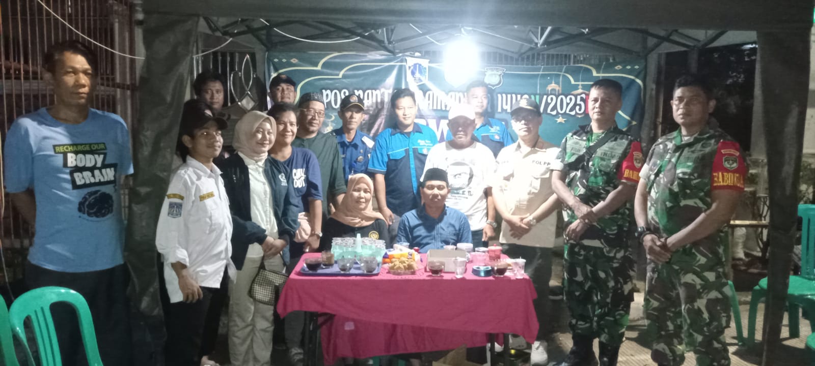 Posko Ramadan di Tugu Utara, Kolaborasi Warga dan Aparat untuk Keamanan Bersama