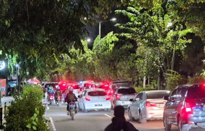 Parkir Liar di Danau Sunter Selatan Semakin Parah, Warga Resah