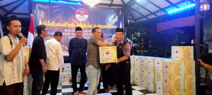 Ramadhan Penuh Berkah, RW 02 Tugu Utara Kokohkan Persatuan Lewat Buka Puasa dan Santunan