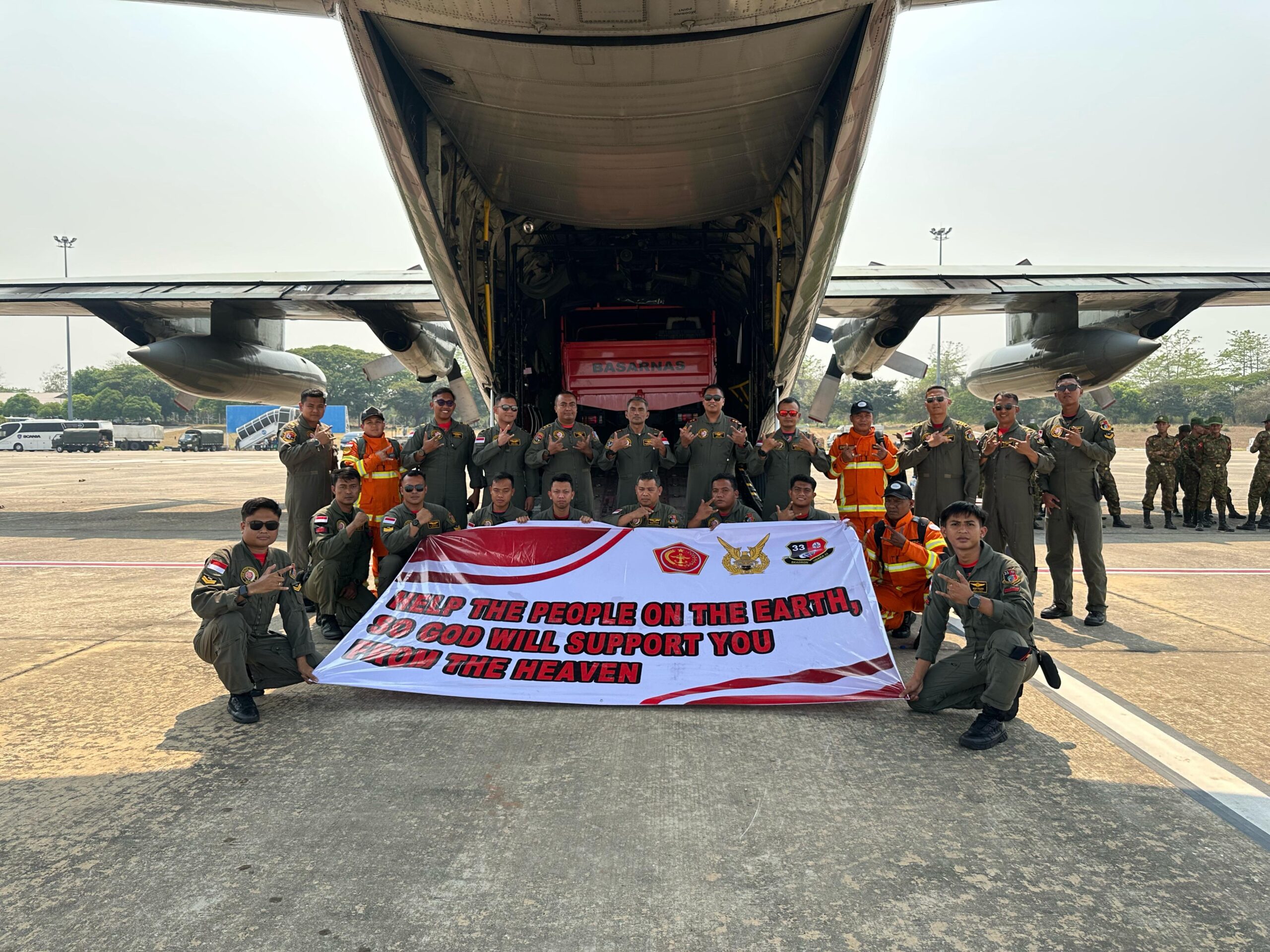 Hercules C-130 Tempuh 12 Jam Bawa Bantuan 10 Ton untuk Korban Gempa Myanmar