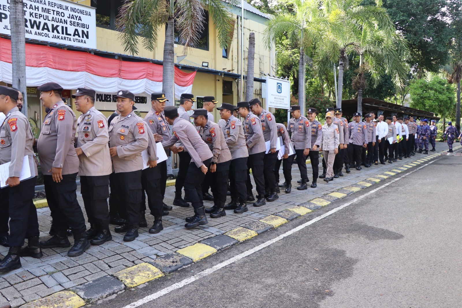 Halal Bihalal Idul Fitri 1446 H Penuh Arti, Ajie Lukman Pupuk Loyalitas dan Harmoni Personel Polres