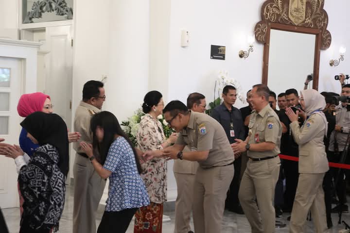 Gubernur dan Wakil Gubernur Jakarta Rayakan Idulfitri 1446 Hijriah Bersama ASN dalam Nuansa Penuh Kebersamaan