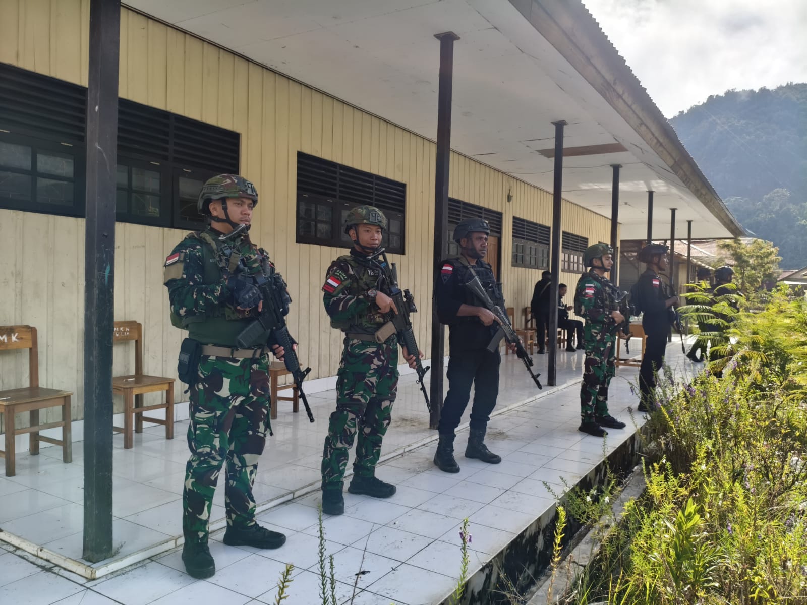 Sinergi Tangguh TNI-Polri Lindungi Siswa Papua dari Teror OPM Saat Ujian Nasional