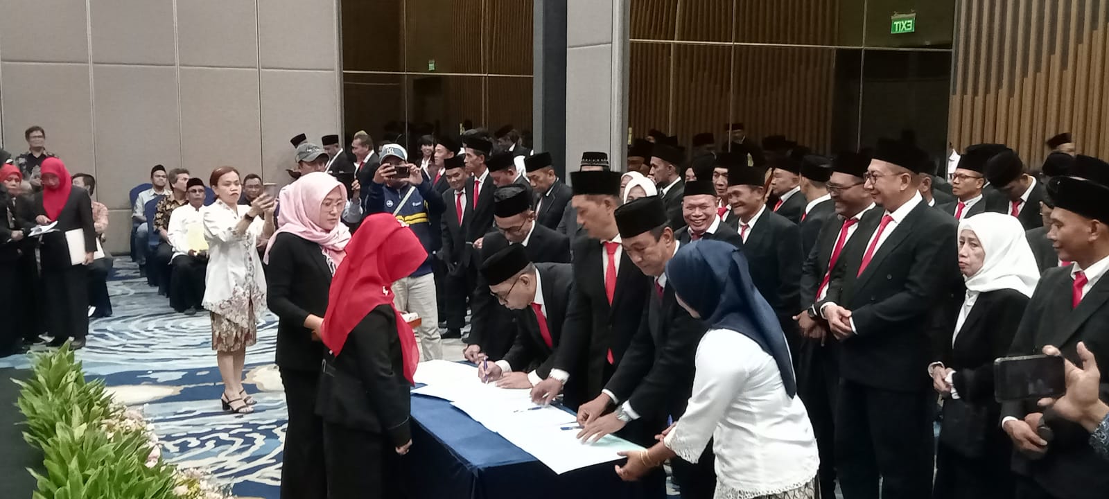 Pelantikan Ketua RW dan RT di Rawa Badak Utara: Langkah Strategis Membangun Masyarakat Mandiri dan Sejahtera