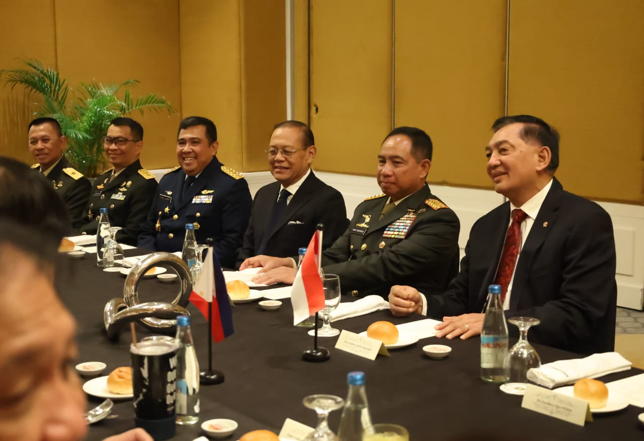 Langkah Visioner: Menhan RI dan Panglima TNI Pacu Integrasi Pertahanan dengan Filipina
