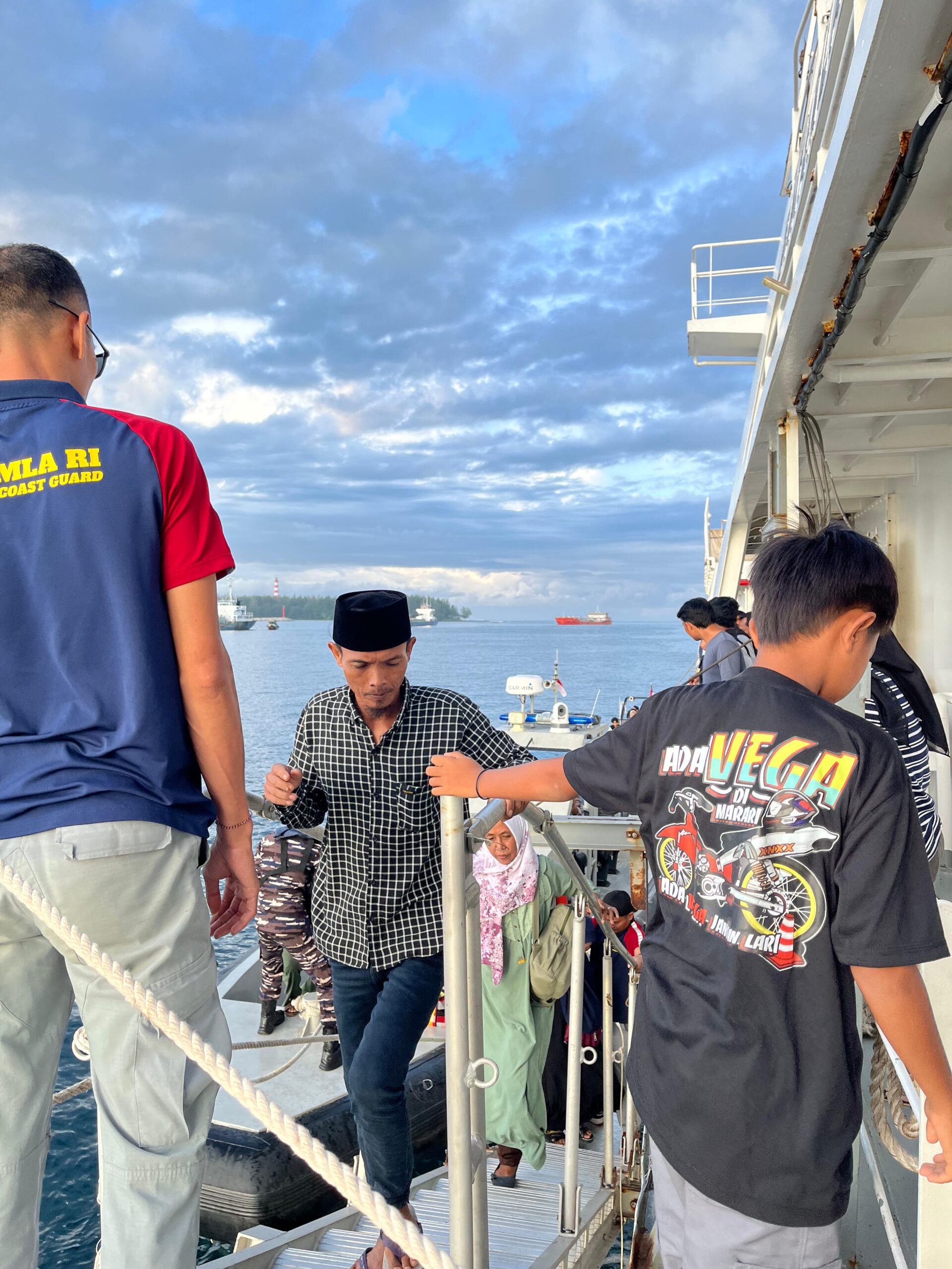 Respons Cepat Bakamla dalam Darurat Transportasi Pulau Enggano