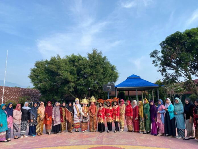 Upacara Khidmat SMAN 01 Way Kanan Gairahkan Semangat Belajar Siswa