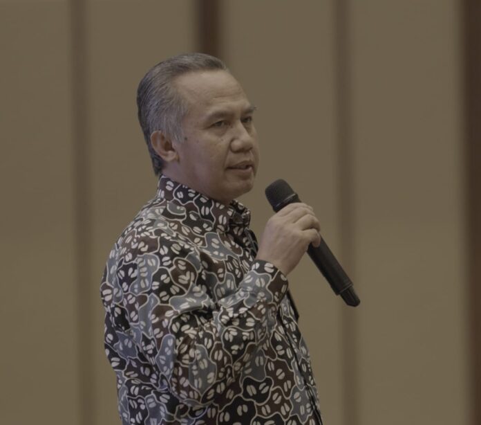 apbn 2025, alco dki jakarta, realisasi pendapatan, realisasi belanja negara, mei ling, eddi wahyudi, wansepta nirwanda, djp jakarta utara, penerimaan pajak, pph non migas, ppn, ppnbm, pbb, bphtb, sektor perdagangan, sektor industri pengolahan, sektor transportasi, fiskal indonesia, konferensi pers, microsoft teams, jakarta, penerimaan negara, pajak 2025, target pajak