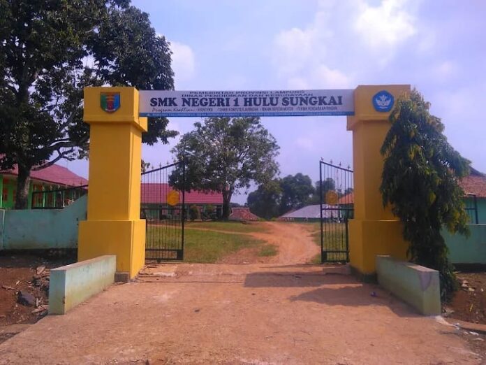 Dugaan Praktik Tidak Transparan di SMKN 1 Hulu Sungkai Munculkan Reaksi Keras Publik