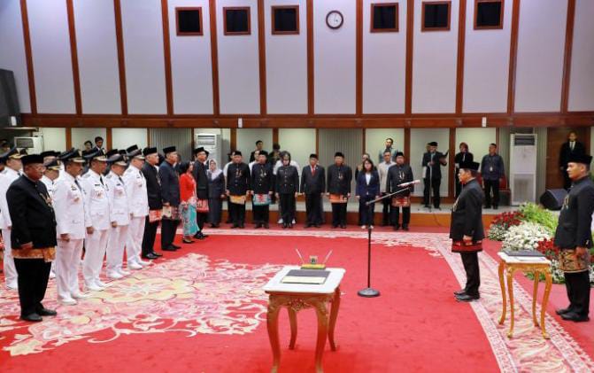 Pramono Anung Lantik Pejabat Baru, Gaungkan Nilai Integritas dan Aksesibilitas Publik