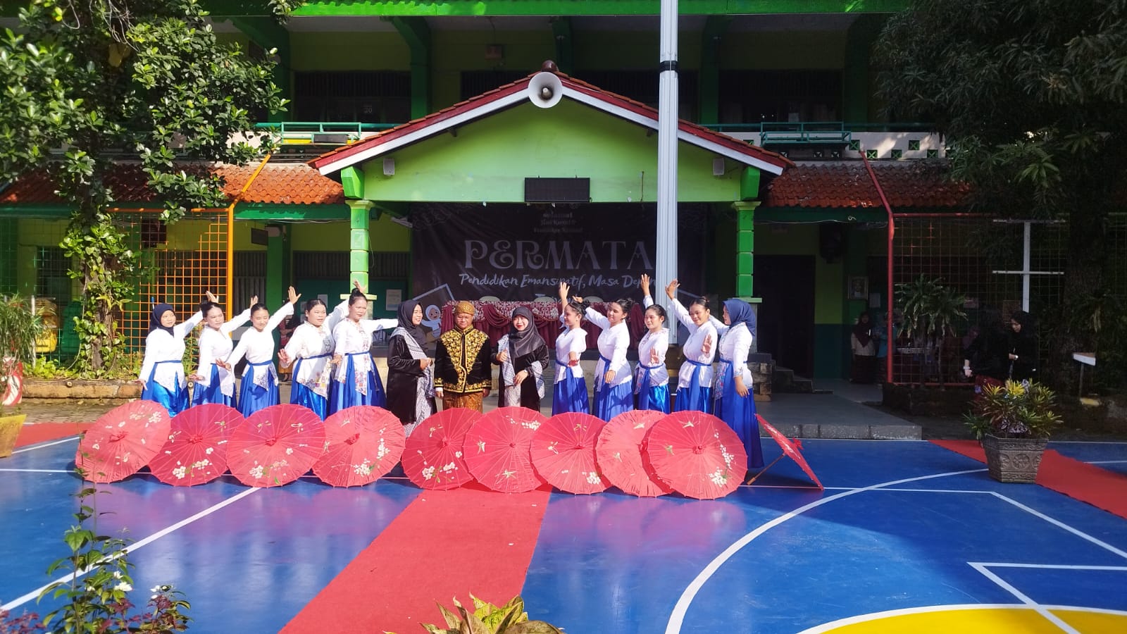 Peringatan Hari Kartini dan Pendidikan Nasional, Siswa SMAN 110 Unjuk Kreasi dan Karakter