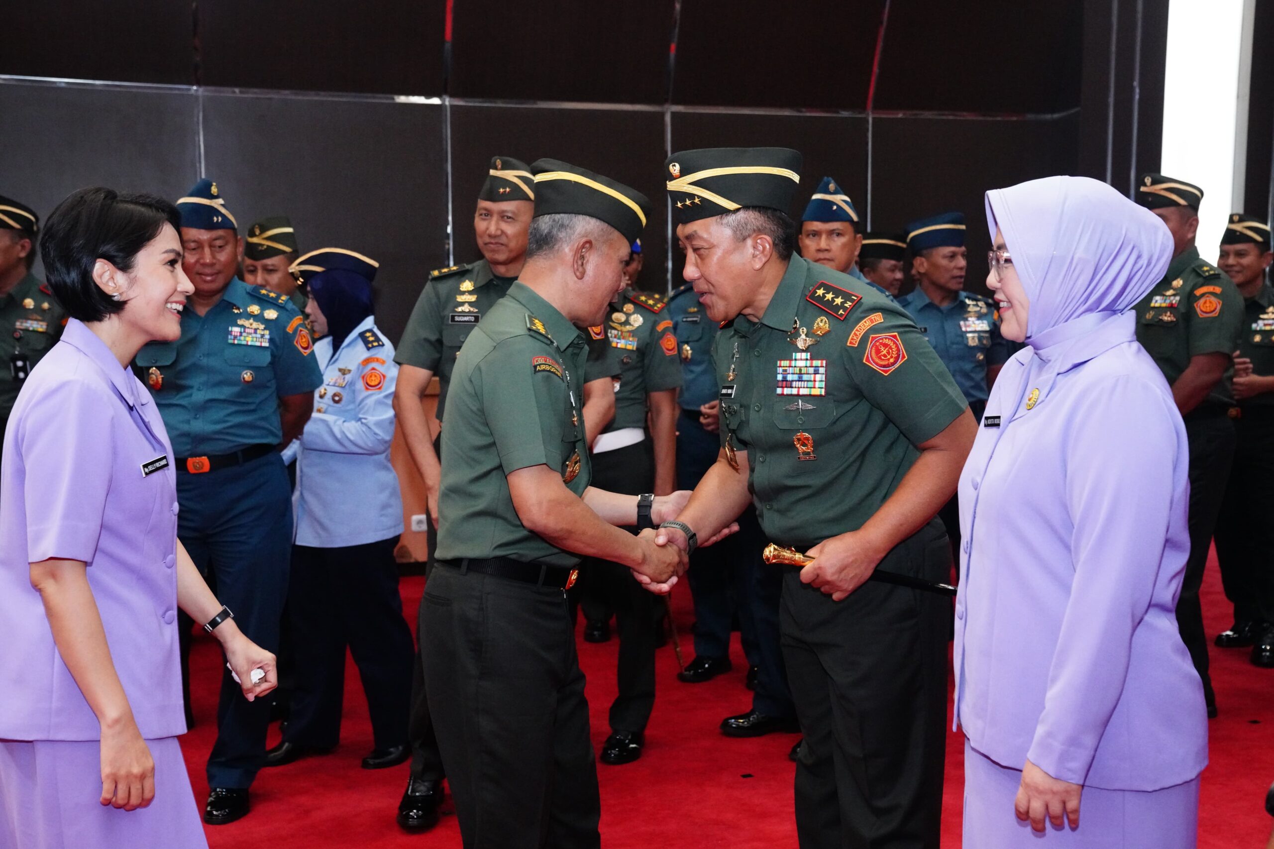 Negara Beri Penghargaan Strategis kepada 32 Perwira Tinggi TNI atas Pengabdian Penuh