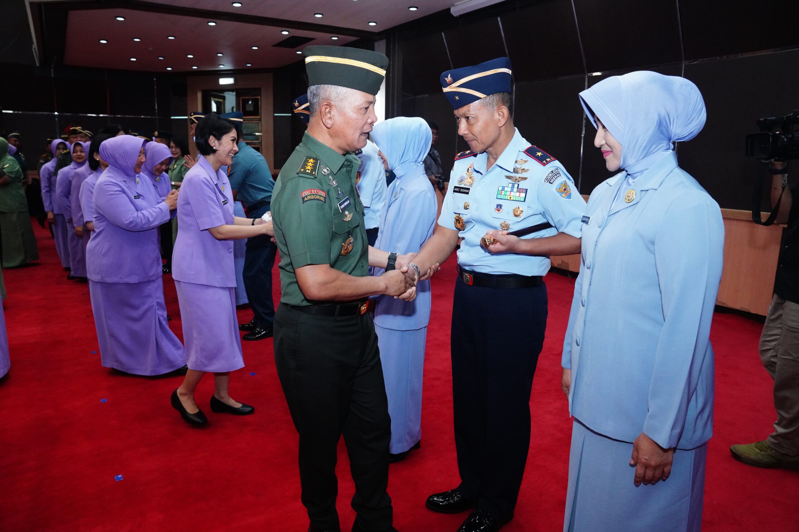 Negara Beri Penghargaan Strategis kepada 32 Perwira Tinggi TNI atas Pengabdian Penuh