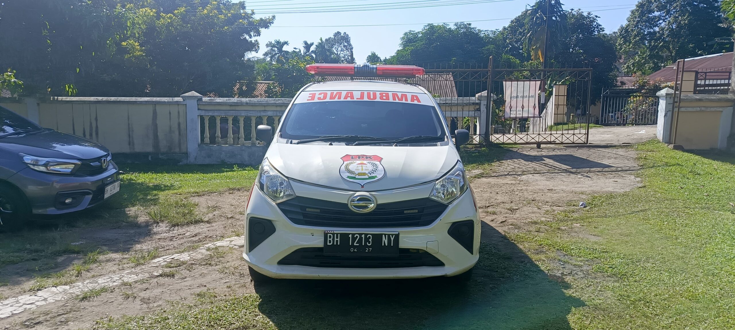 Komitmen Kemanusiaan LPKNI Ditegaskan dengan Pelayanan Ambulans Gratis di Kota Jambi