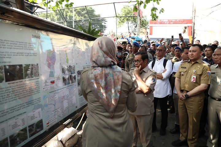 Revolusi Drainase Jakarta: Pramono Anung Luncurkan Pengerukan dan Penataan Sungai Skala Besar