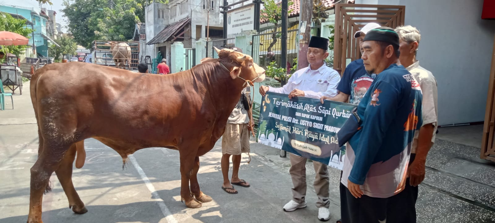 Langkah Nyata Kapolri dalam Kemanusiaan, Berikan Qurban pada Idul Adha 1446 H