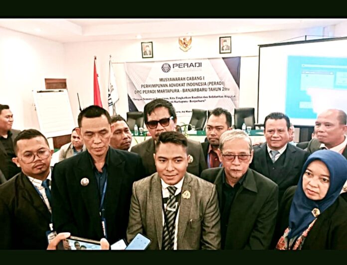 Perhimpunan Advokat Indonesia: 