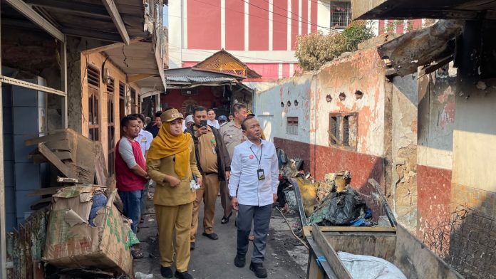 Pegadaian Kanwil VIII Jakarta 1 berikan bantuan Bina Lingkungan kepada 120 warga terdampak kebakaran di Jalan Kramat Sawah 10, RT 008/RW 002, Kelurahan Paseban, Senen Jakarta Pusat.