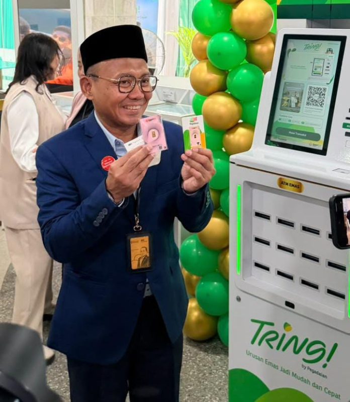Pemimpin Wilayah Kantor Wilayah VIII Jakarta 1, Dede Kurniawan perkenalkan ATM Emas hadir lebih dekat bagi nasabah Pegadaian Kanwil VIII Jakarta 1